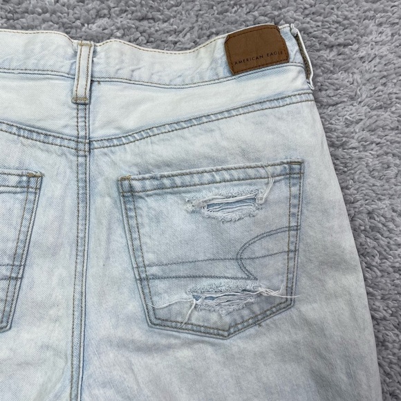American Eagle Jeans Womens 6 Mom Jean Casual Distressed Holes Light Wash Denim - Picture 6 of 6